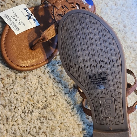 Sandals - Picture 5 of 6